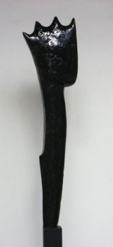 königin | terracotta, engobe | 52 cm
